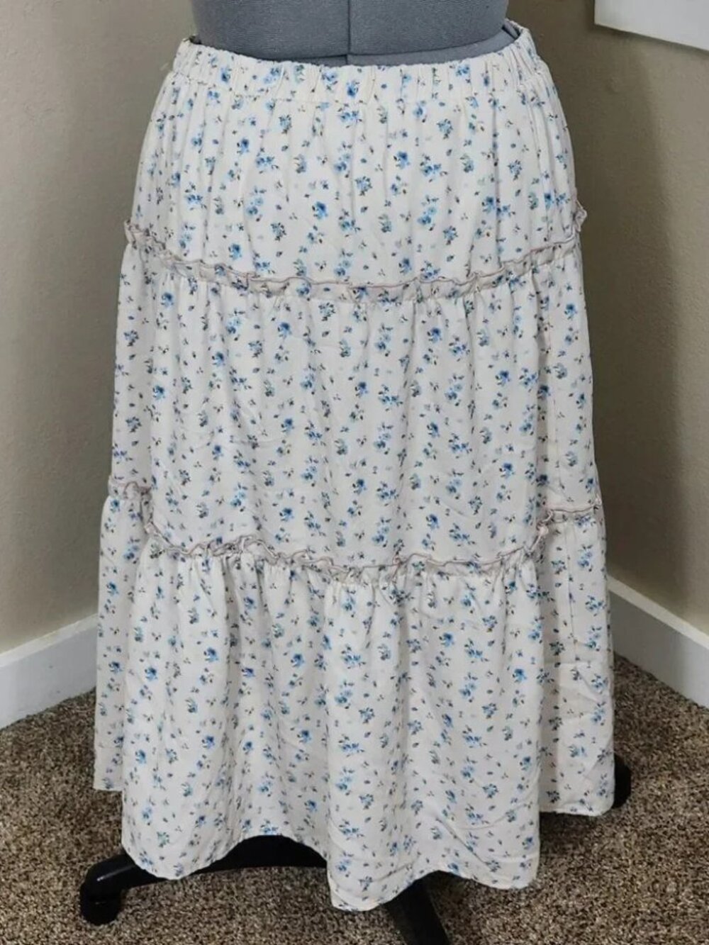 Kaileigh Floral Tiered Midi Skirt 1X Plus Size Blue White Elastic Waist